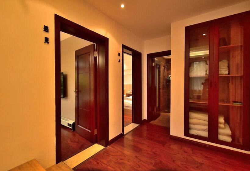 Пансион Yi Ming Shu Ju