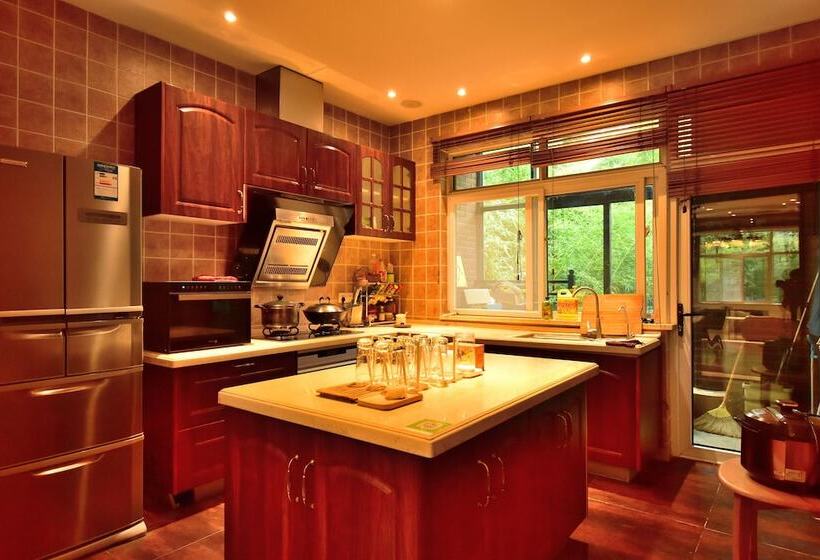 Пансион Yi Ming Shu Ju