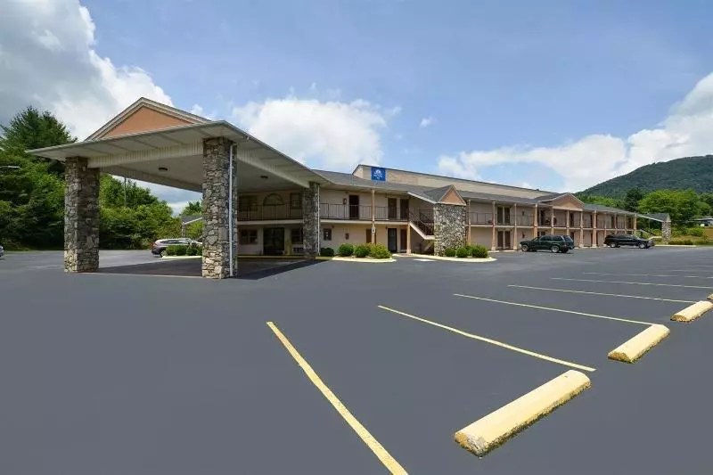 ホテル Americas Best Value Inn Canton, Nc