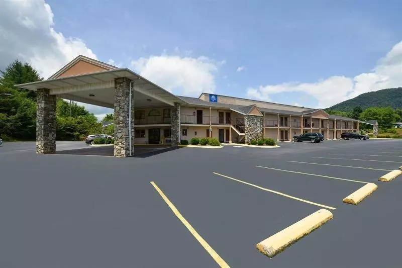 ホテル Americas Best Value Inn Canton, Nc