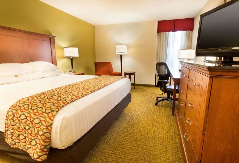 Отель Drury Inn & Suites Charlotte University Place