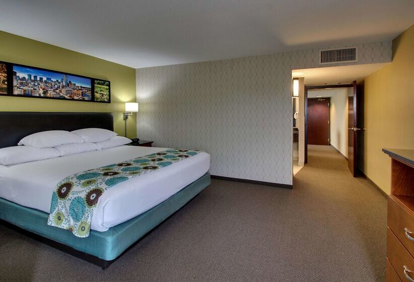 هتل Heritage Inn & Suites The Woodlands, Trademark By Wyndham