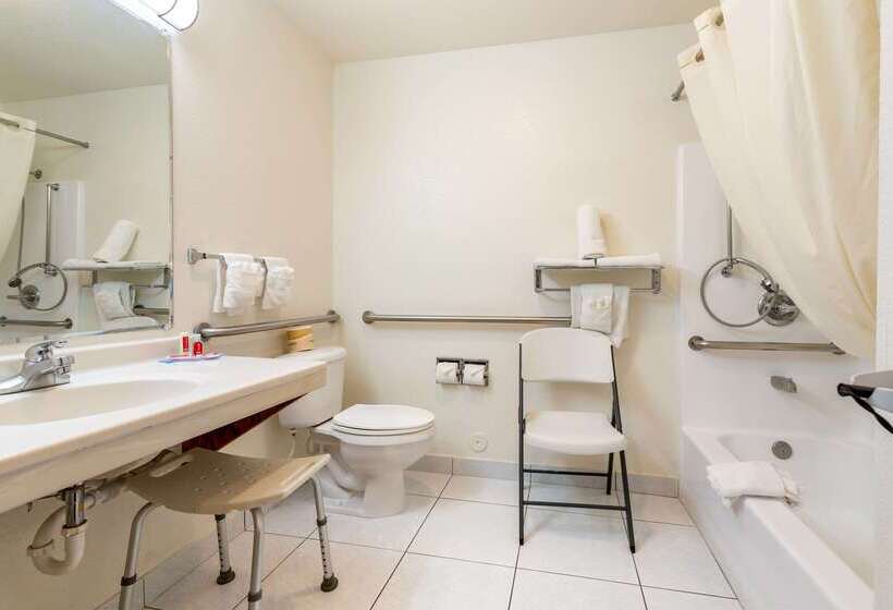 Отель Econo Lodge