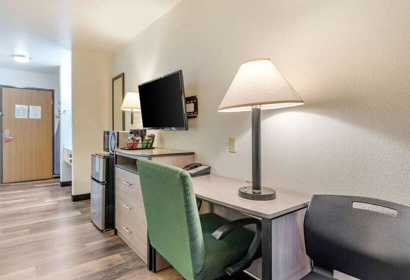 Отель Econo Lodge