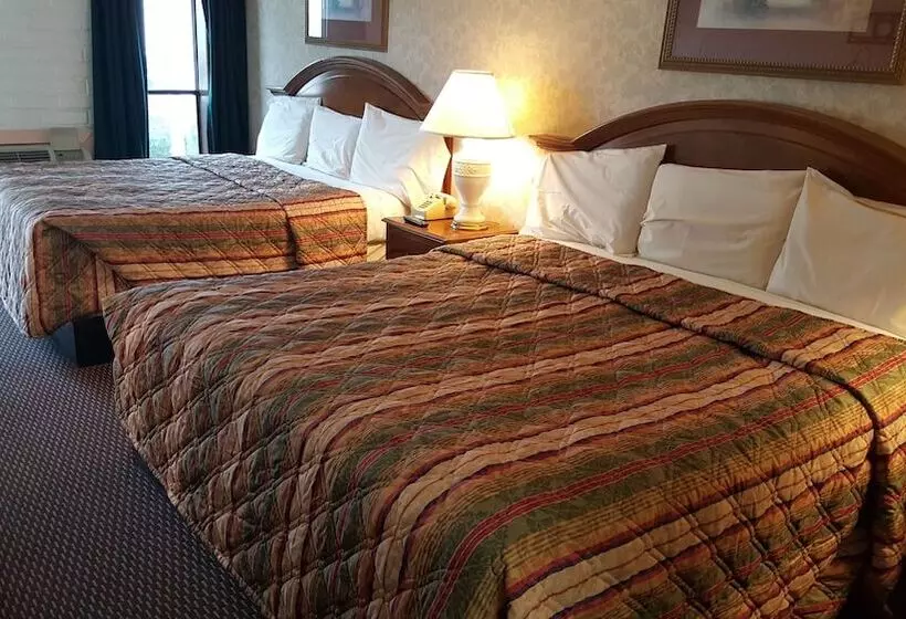 ホテル Edelweiss Inn New Braunfels