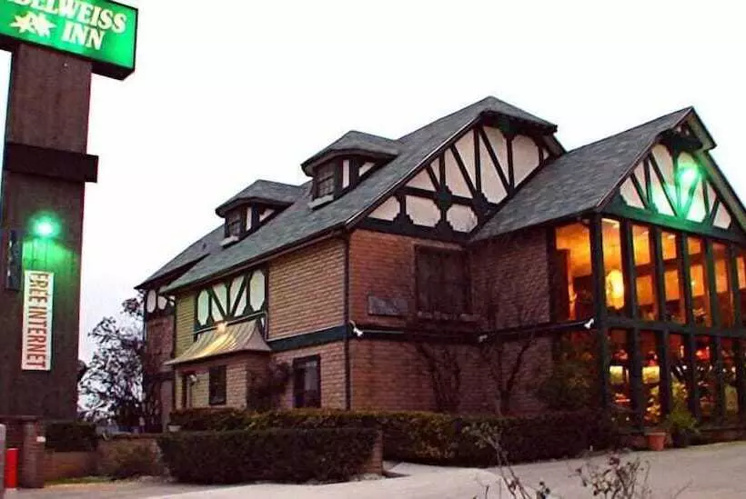 ホテル Edelweiss Inn New Braunfels