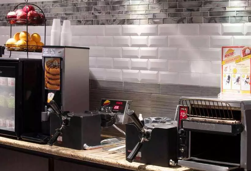 호텔 La Quinta Inn By Wyndham Cocoa Beachport Canaveral