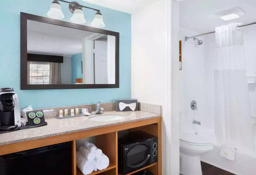 호텔 La Quinta Inn By Wyndham Cocoa Beachport Canaveral