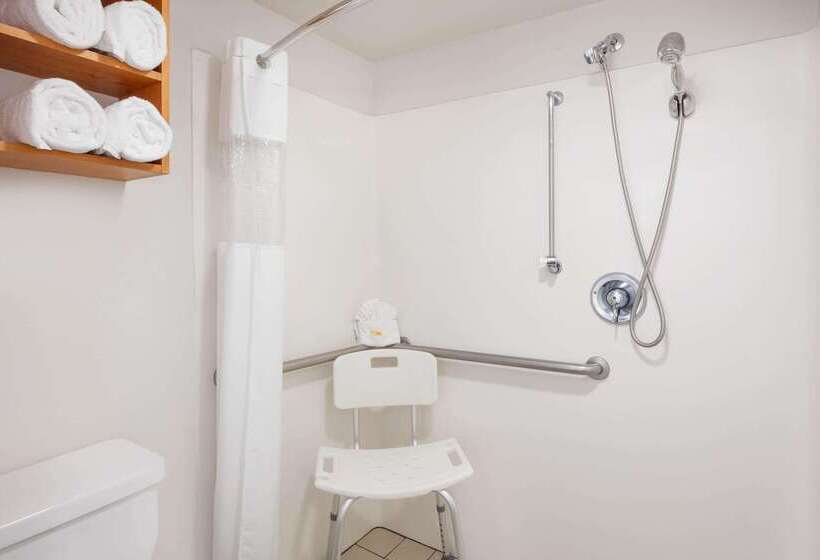 בית מלון כפרי La Quinta Inn By Wyndham Cocoa Beachport Canaveral