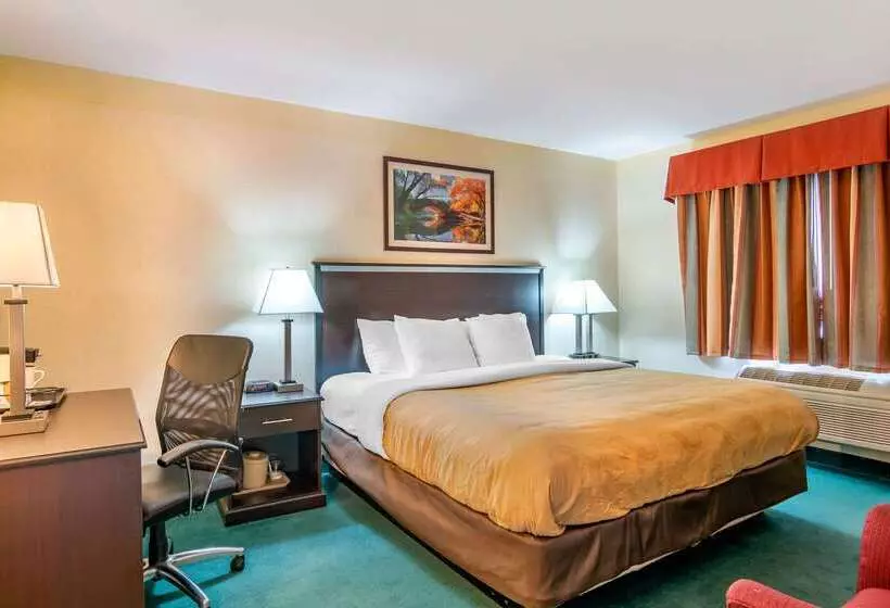 בית מלון כפרי Quality Inn