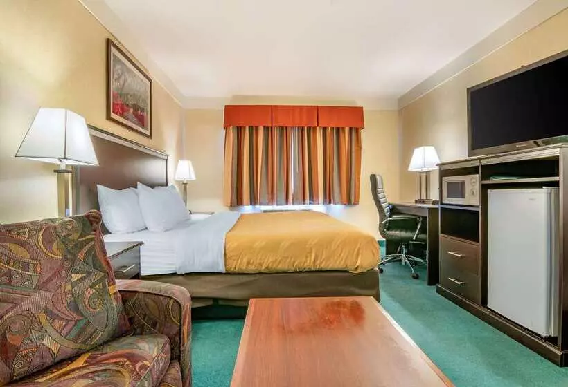 בית מלון כפרי Quality Inn