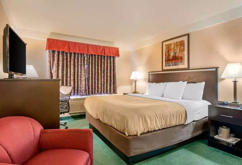 בית מלון כפרי Quality Inn