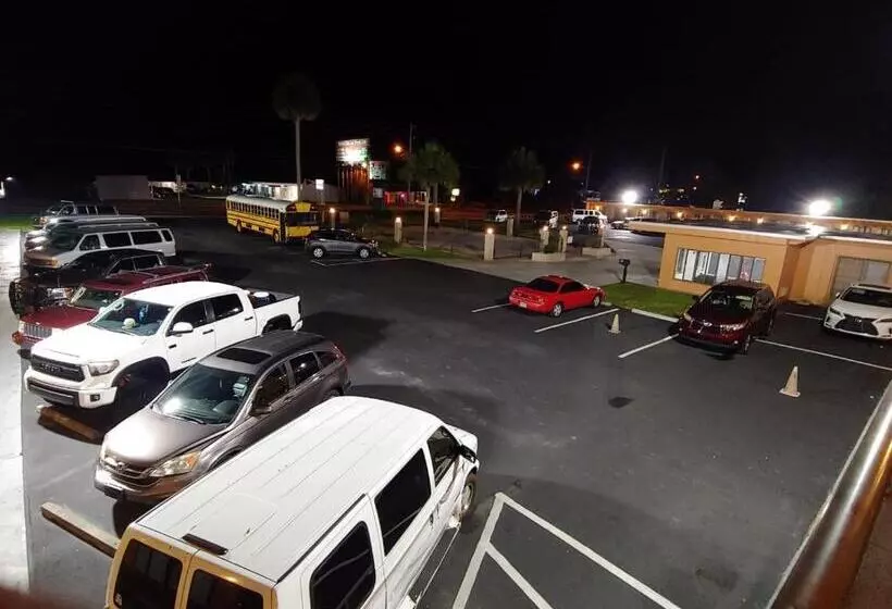 فندق Relax Inn Silver Springs