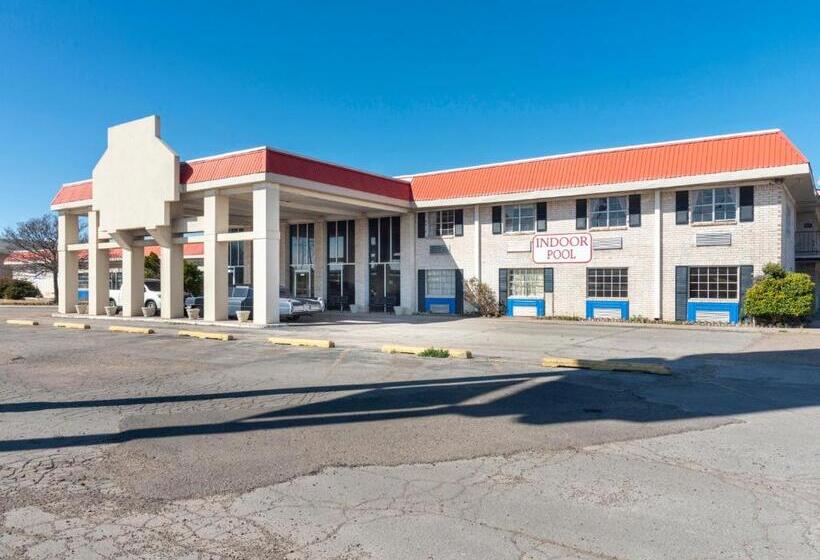 فندق Rest Inn   Extended Stay, I 40 Airport, Wedding & Event Center