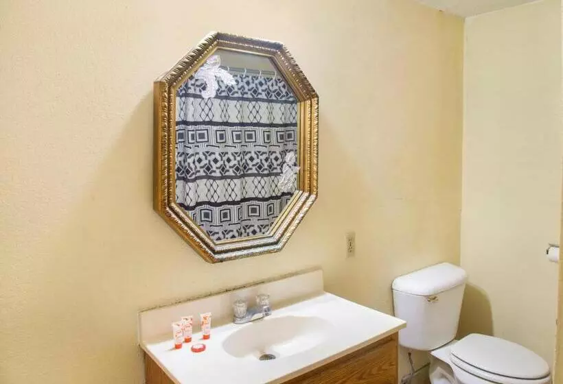 酒店 Rest Inn   Extended Stay, I 40 Airport, Wedding & Event Center