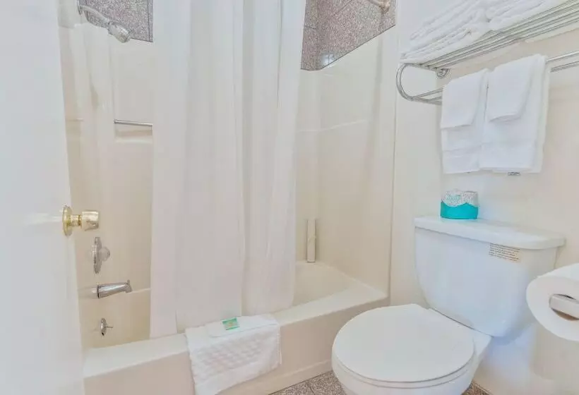 モーテル The Yosemite Inn