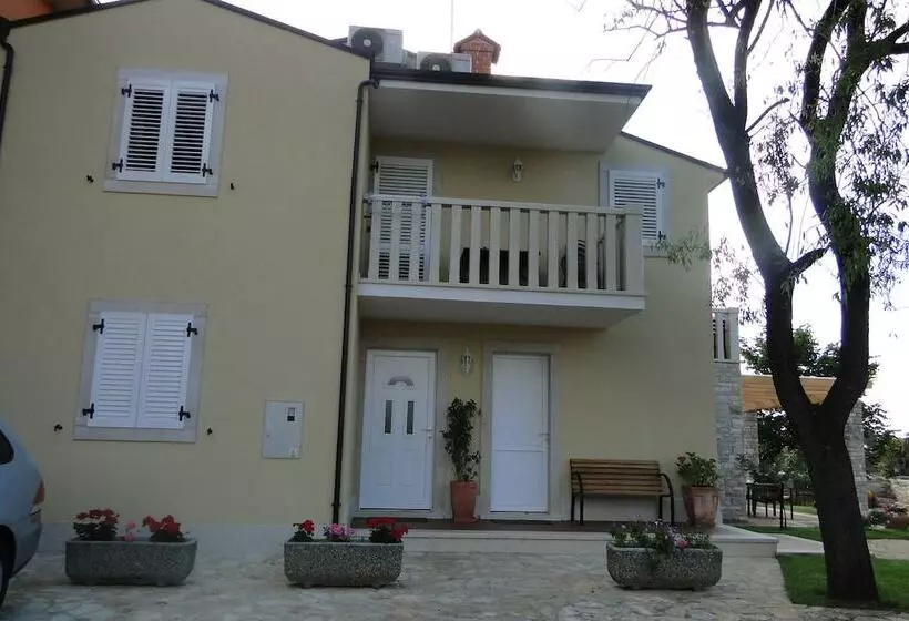 Apartments Villa Ela