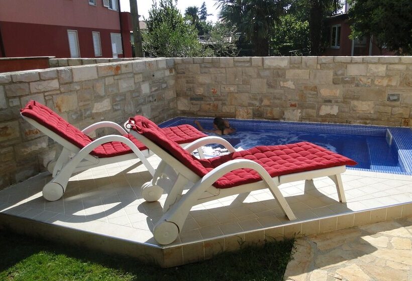 Apartments Villa Ela