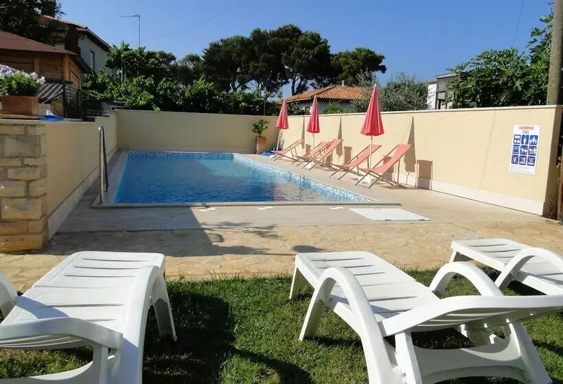 Apartments Villa Ela