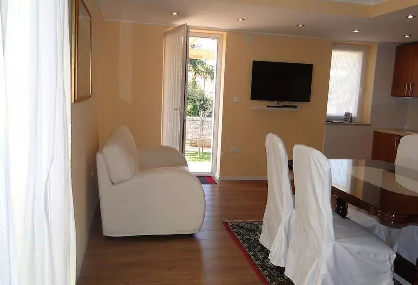 Apartments Villa Ela