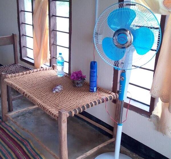 تختخواب و صبحانه Chole Foxes Lodge