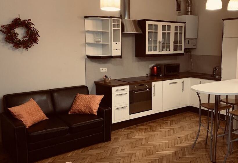 בית מלון כפרי Herbarium   Zacisze