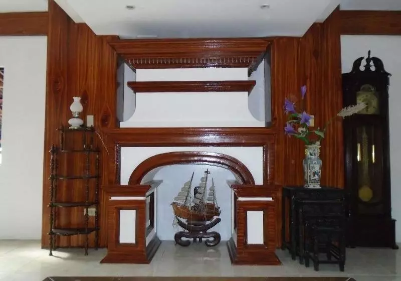 ホテル The Victorian