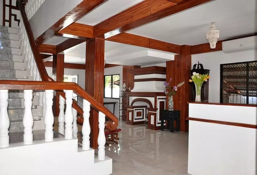 ホテル The Victorian