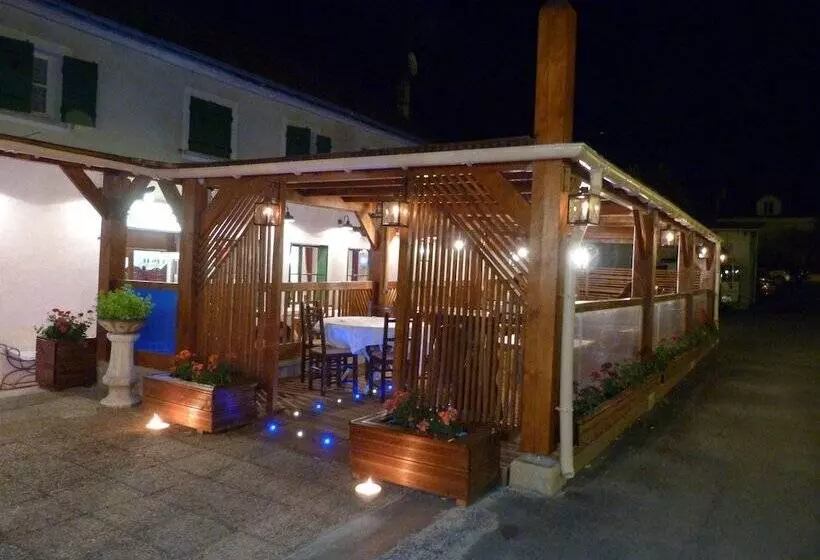 Hotelli Hôtel Le Clos St Jacques