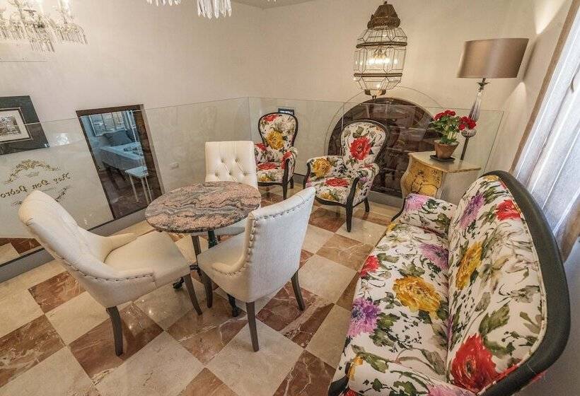 هتل Rey Don Pedro Luxury Home