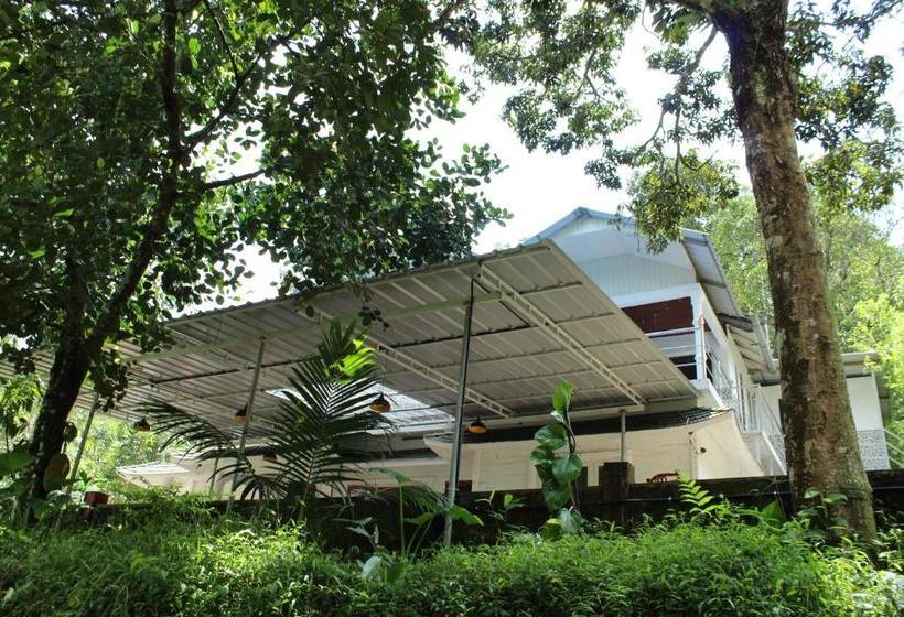 הוסטל Gostops Munnar Rooms & Dorms