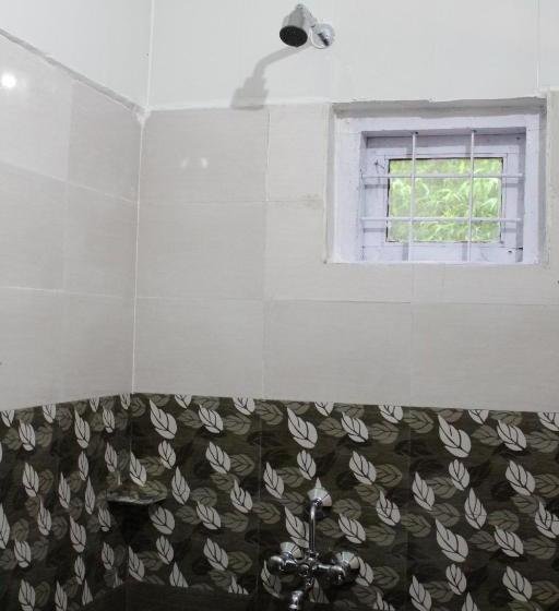 הוסטל Gostops Munnar Rooms & Dorms