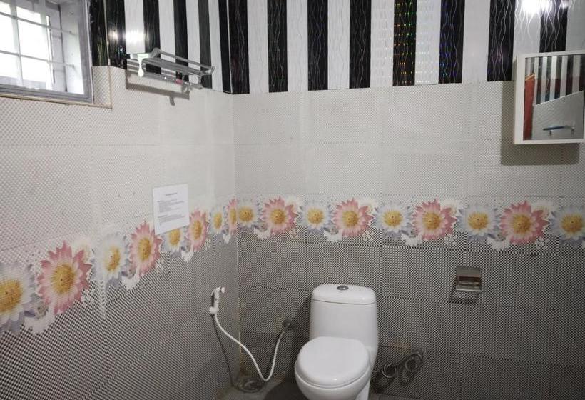 הוסטל Gostops Munnar Rooms & Dorms