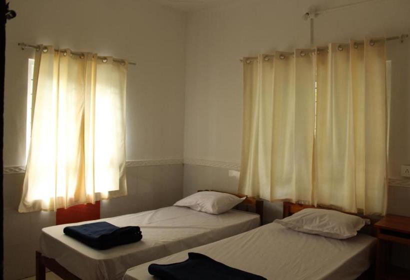 הוסטל Gostops Munnar Rooms & Dorms