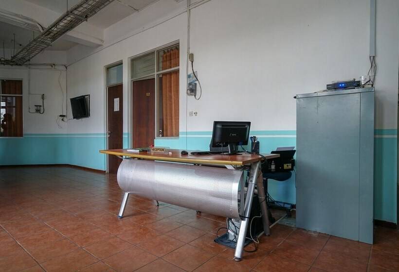 בית מלון כפרי Oyo 1844 Bravo Residence