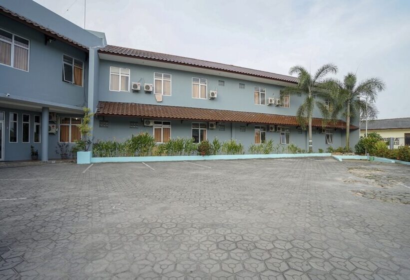 בית מלון כפרי Oyo 1844 Bravo Residence