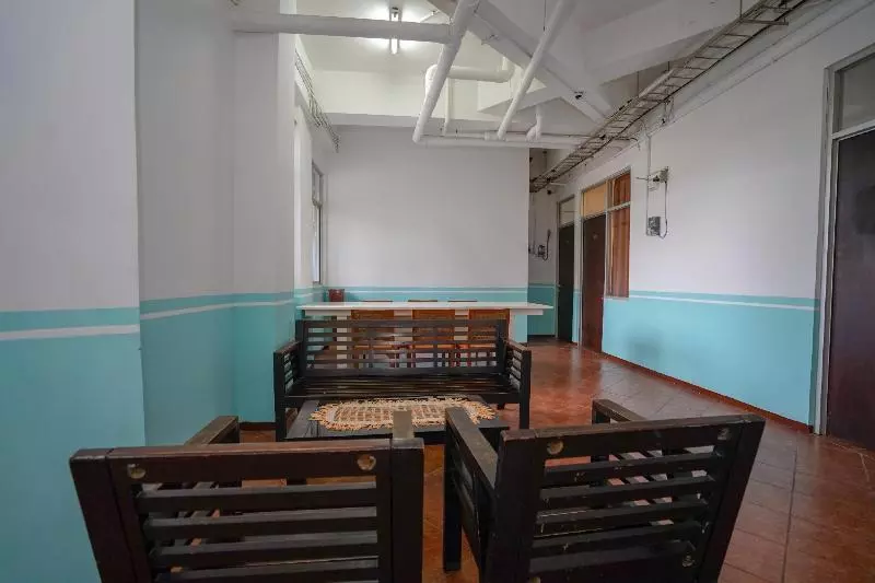 ホテル Oyo 1844 Bravo Residence