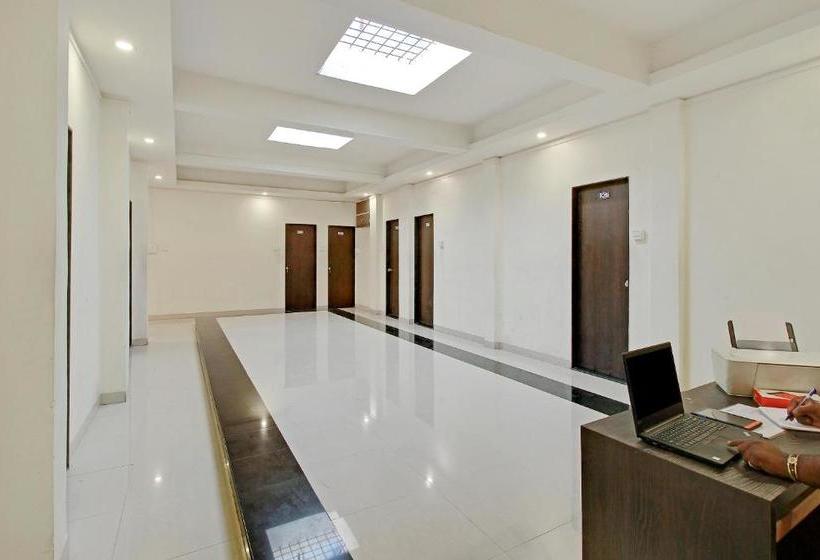 Hotell Oyo 62840  Arya