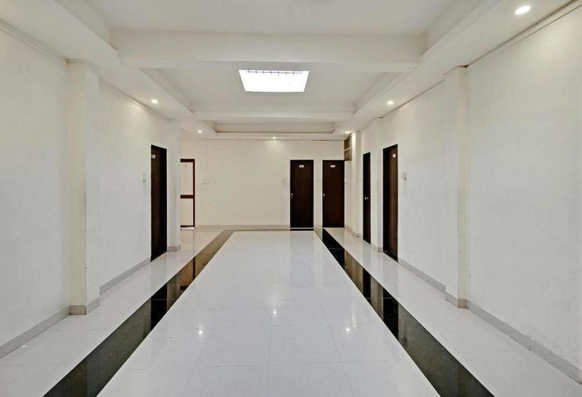 Hotell Oyo 62840  Arya