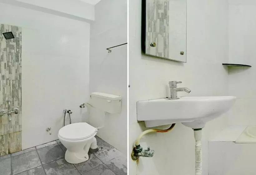 Hotelli Oyo 62840  Arya
