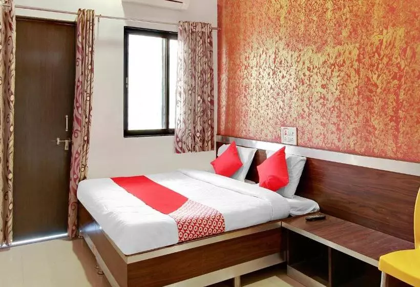 Hotelli Oyo 62840  Arya