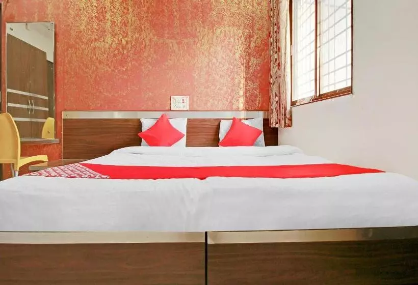 Hotelli Oyo 62840  Arya