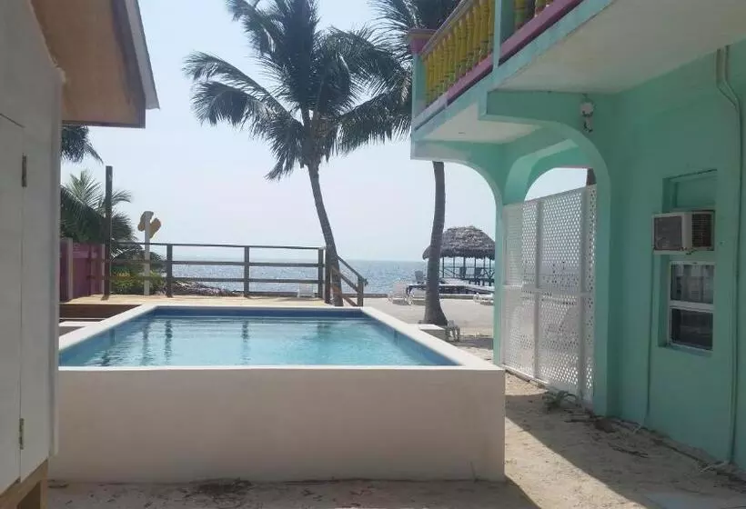 Hotelli Barefoot Beach Belize