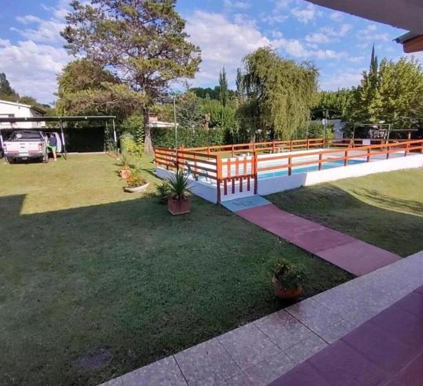 Pension Hostal El Trébol   Tanti