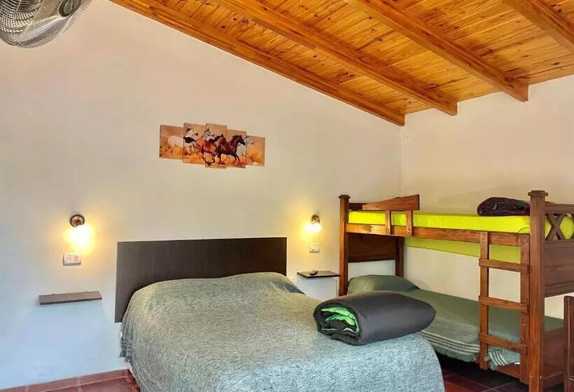 Majatalo Hostal El Trébol   Tanti