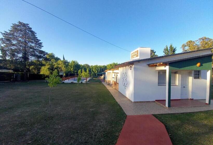 Pension Hostal El Trébol   Tanti