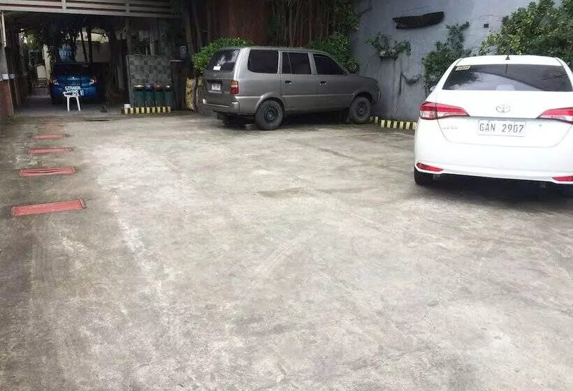 Hotelli Crisfil S Lodge Incorporated