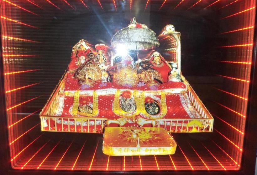 Hotel Abrol Residency