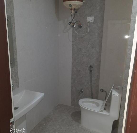 Hotel Abrol Residency