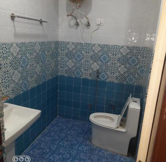 Hotel Abrol Residency